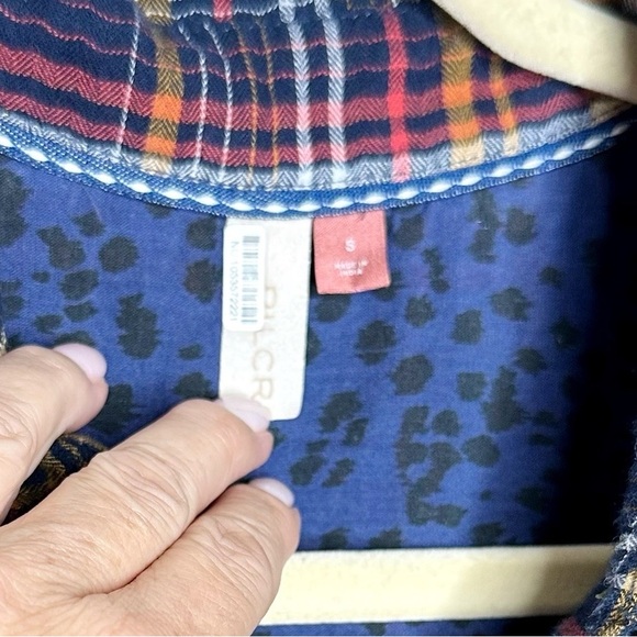 Anthropologie Pilcro Cropped Plaid Button-Down Shirt Top Blue Small Oversized - Picture 11 of 16